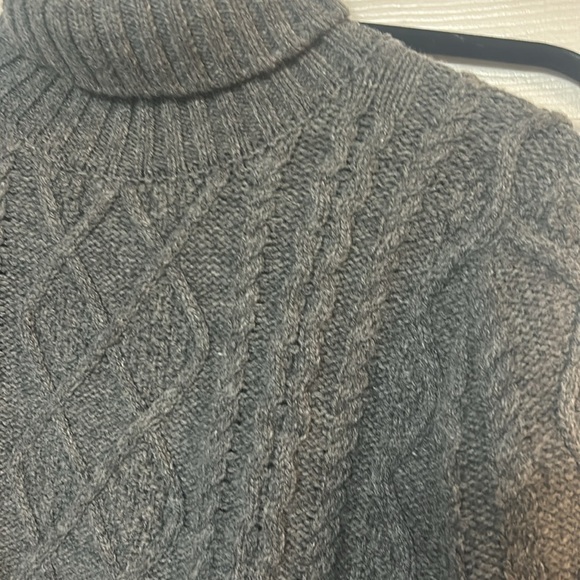 WoolOvers Pure Wool Knitted Aran Cable Turtle Neck Sweater Gray Small fisherman - Picture 4 of 7